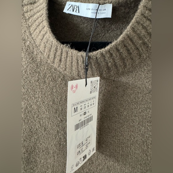 Zara Women's Cozy Brown Crew Neck Sweater - Picture 3 of 3